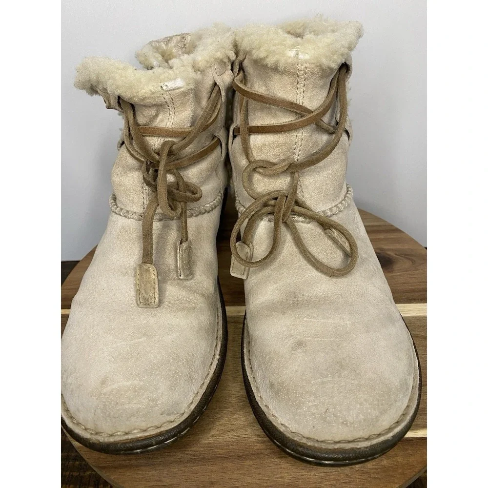 UGG woman size